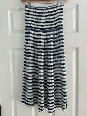 Cool Change M/L coverup NWT